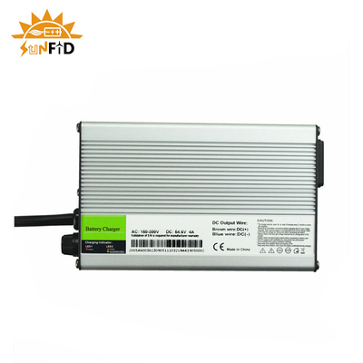cargador de batería de litio de 12v Ebike 24v 36v 48v 52v 60v 72v para la bifurcación eléctrica de la vespa eléctrica