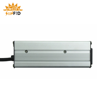 cargador de batería de litio de 12v Ebike 24v 36v 48v 52v 60v 72v para la bifurcación eléctrica de la vespa eléctrica