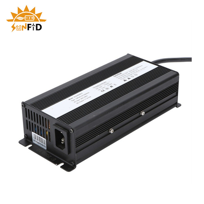coche híbrido del carro del cargador de batería de litio de 24V Lifepo4 12V 36V 48V 60V 72V Li Ion Lead Acid For Golf